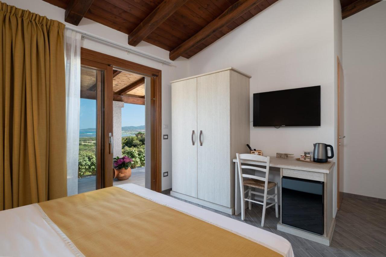 Coro E Bentu Rooms & View Сан-Теодоро Экстерьер фото